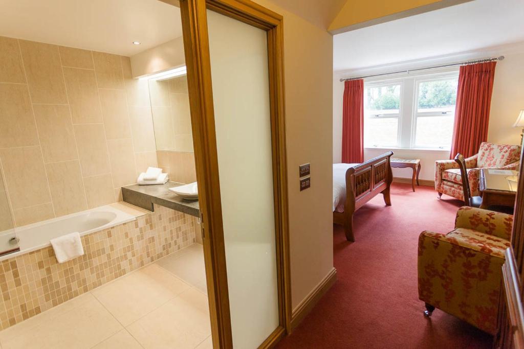 Woodland House Hotel Dumfries Rom bilde