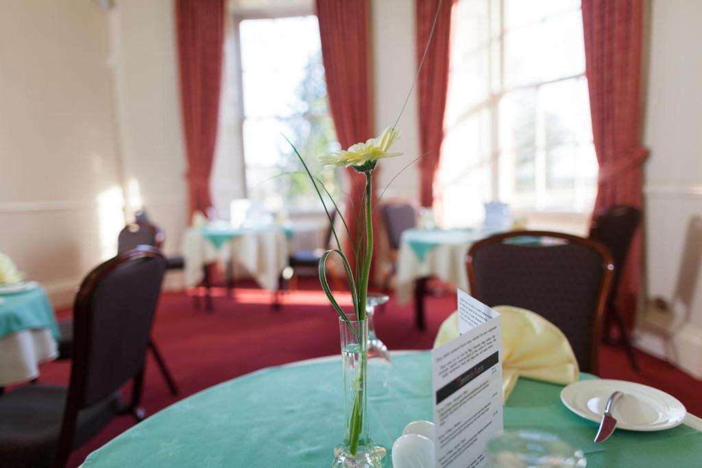 Woodland House Hotel Dumfries Eksteriør bilde